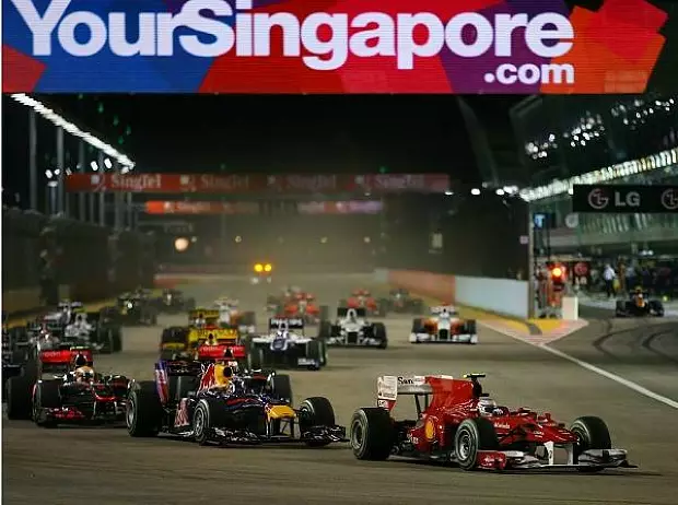 Foto zur News: Singapur: Alonso hält Vettel in Schach!