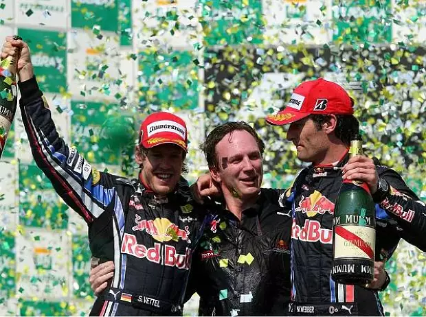 Foto zur News: Red Bull jubelt: Vettel siegt, Konstrukteurs-WM fixiert!