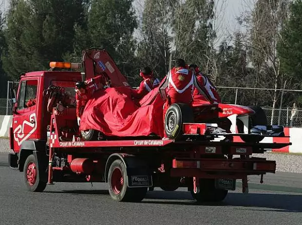 Foto zur News: Auch am Samstag ist Vettel der Test-Spitzenreiter