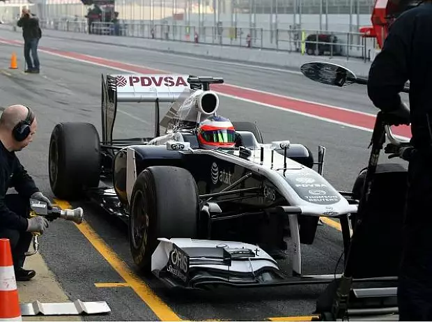 Foto zur News: Sauber überrascht in Barcelona: Bestzeit für Perez