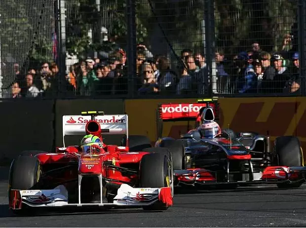 Foto zur News: Unterhaltsamer Auftakt: Vettel siegt in Melbourne!