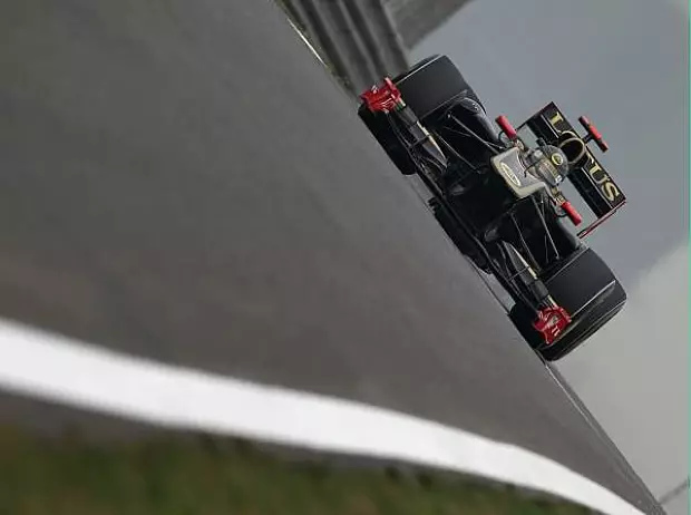 Foto zur News: Pole auch in China: Vettel deklassiert Button und Co.