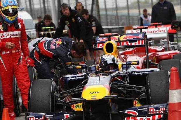 Foto zur News: Vettel mahnt: "Müssen es Schritt für Schritt angehen"