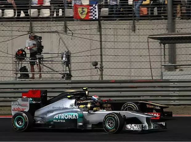 Foto zur News: Falsch gepokert: Vettel verliert gegen Hamilton!