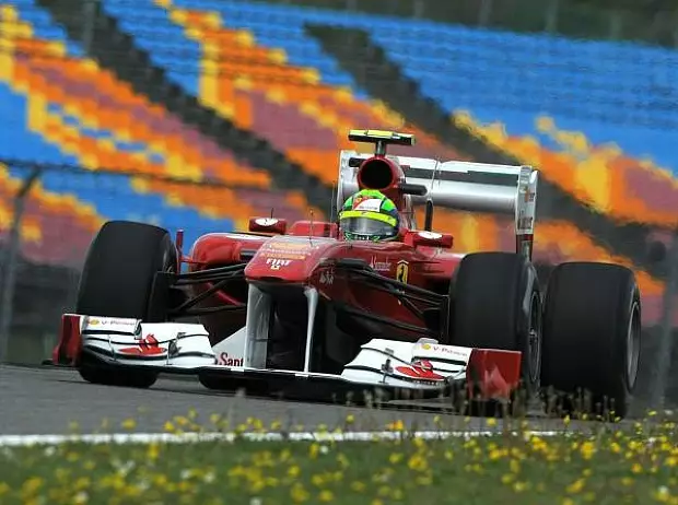 Foto zur News: Drittes Training: Muss Red Bull auch Mercedes fürchten?