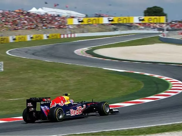 Foto zur News: Red Bull dominiert: Webber erstmals vor Vettel