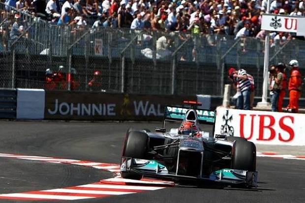 Foto zur News: Perez-Unfall überschattet Vettels Pole-Position