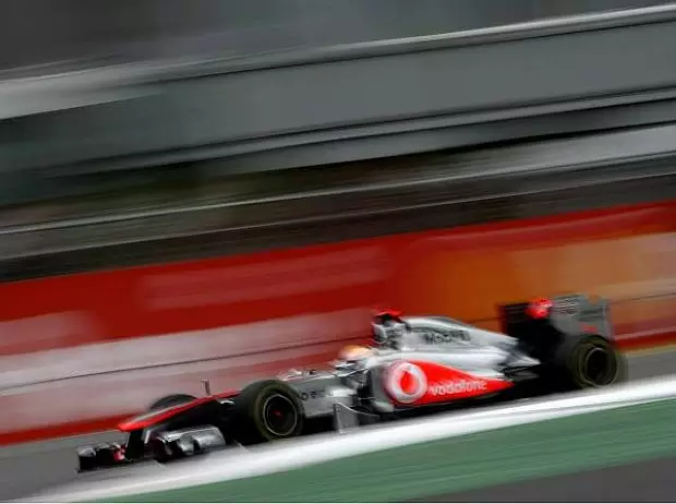 Foto zur News: Hamilton: "Werde keinen Regentanz aufführen"