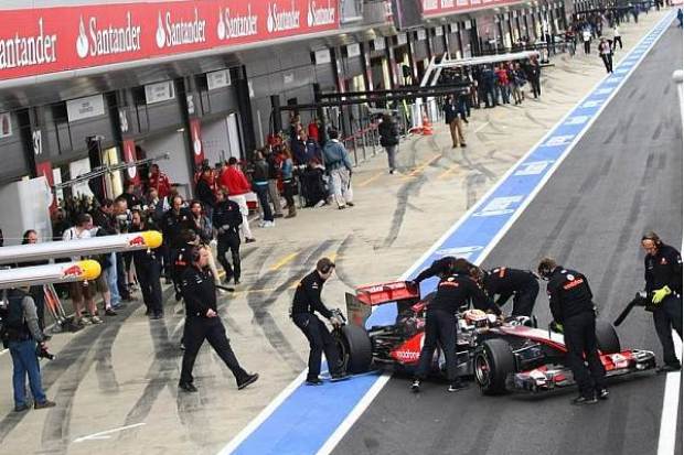 Foto zur News: Regen verhindert zweiten Q3-Run: Webber vor Vettel!