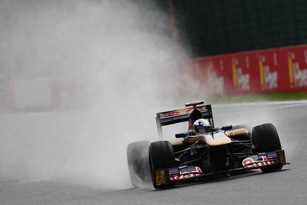 Foto zur News: Erneut Regen in Spa: Webber vor Hamilton