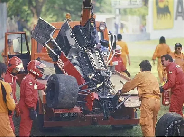 Foto zur News: Rückblick: Bergers Feuerunfall in Imola 1989