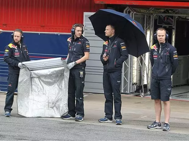 Foto zur News: Schwarzer letzter Testtag für Weltmeister Vettel