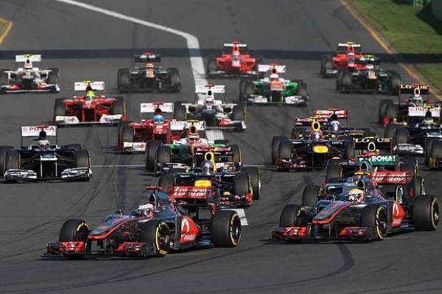 Foto zur News: Melbourne: Vettels Aufholjagd endet bei Button