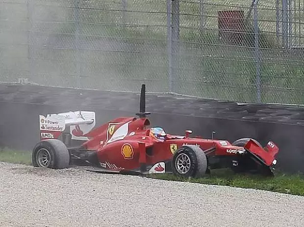 Foto zur News: Mugello: Bestzeit für Vettel - Abflug von Alonso