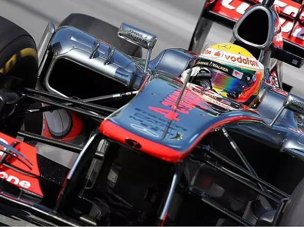 Foto zur News: Blütenweiße Pole-Position für Vettel in Montreal