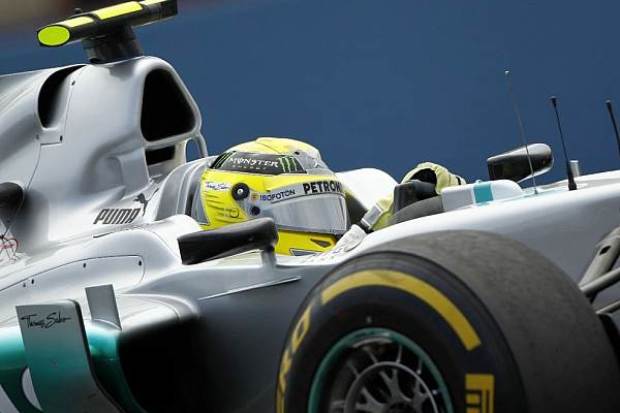 Foto zur News: Mercedes startet hoch motiviert ins Heimrennen
