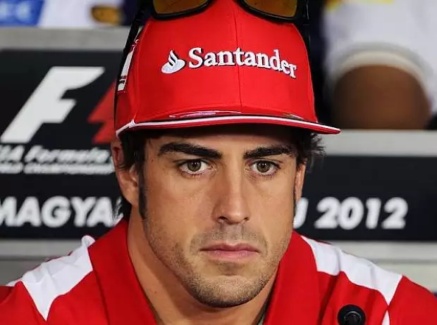 Foto zur News: FIA-PK: Audienz bei König Alonso