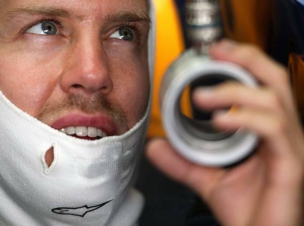 Foto zur News: Vettel: Am Limit, aber dennoch am Boden