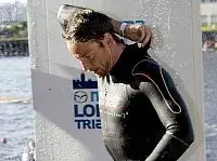 Jenson Button Foto zur News: Turbo-Diät mal anders: Button kritisiert Magerwahn