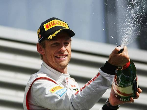 Foto zur News: Alonso erstmals k.o.: Button gewinnt in Belgien