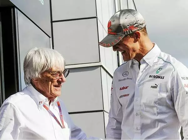 Foto zur News: Ecclestone: "Noch der Michael, den wir alle kennen?"