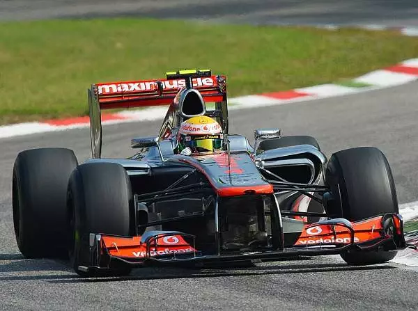 Lewis Hamilton Foto zur News: McLaren jubelt: Erste Startreihe und ein Rekord