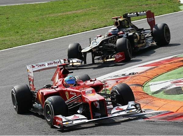 Foto zur News: Alonso und die Verfolger: "Lassen uns nicht entmutigen"