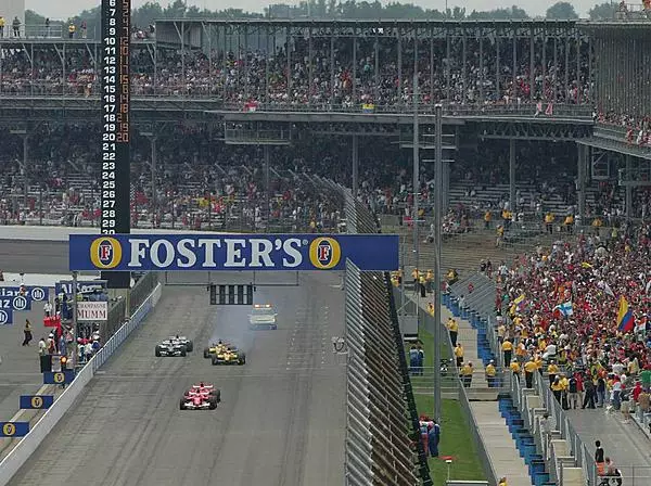 Start in den USA 2005 Foto zur News: Mosley: USA-Skandal 2005 "eine große Sache"