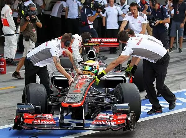 Lewis Hamilton Foto zur News: McLaren: Weiterhin volle Unterstützung für Hamilton