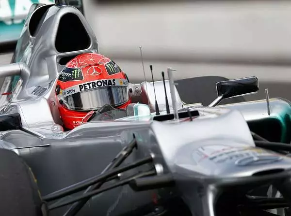 Michael Schumacher Foto zur News: Schumacher: "Ein bisschen Glück gehört dazu"