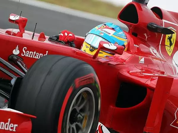 Fernando Alonso Foto zur News: Alonso: "Es fehlt noch ein letzter Schritt"