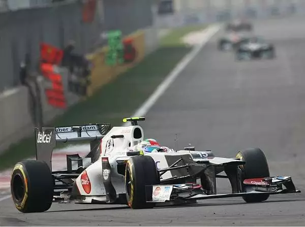 Sergio Perez Foto zur News: Sauber: Ereignisreiches aber punkteloses Rennen