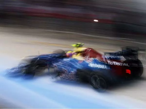 Mark Webber Foto zur News: Lautlos durch die Boxengasse? Hersteller stellen sich quer