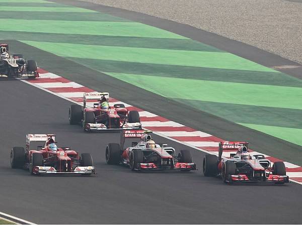 Foto zur News: McLaren zumindest auf den harten Reifen konkurrenzfähig