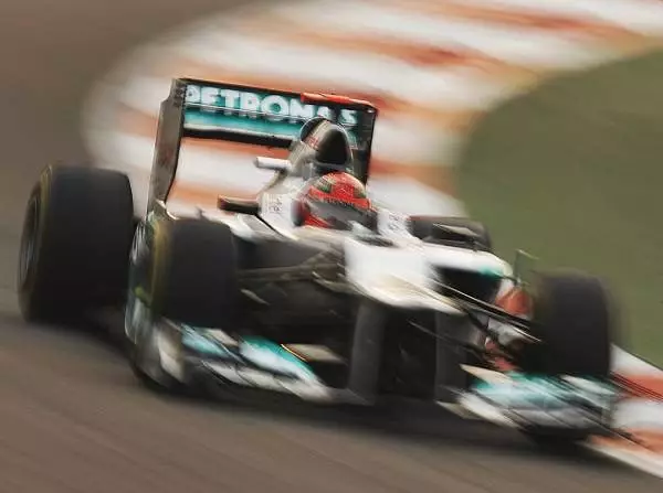 Michael Schumacher Foto zur News: Blaue Flaggen: Keine Strafe gegen Schumacher