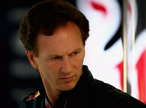 Foto zur News: Horner: "Renault wollte, dass Vettel das Auto abstellt"