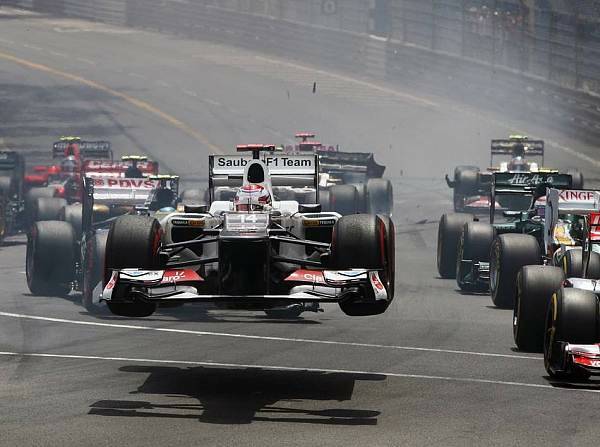 Foto zur News: Kommt ein Formel-1-Auto geflogen ...