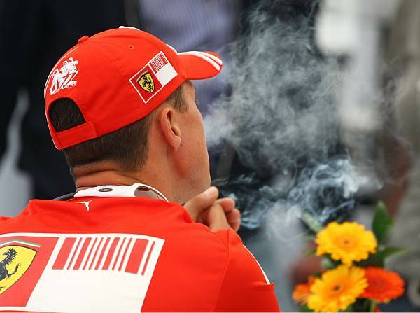 Foto zur News: Rosberg enthüllt: Einer raucht!