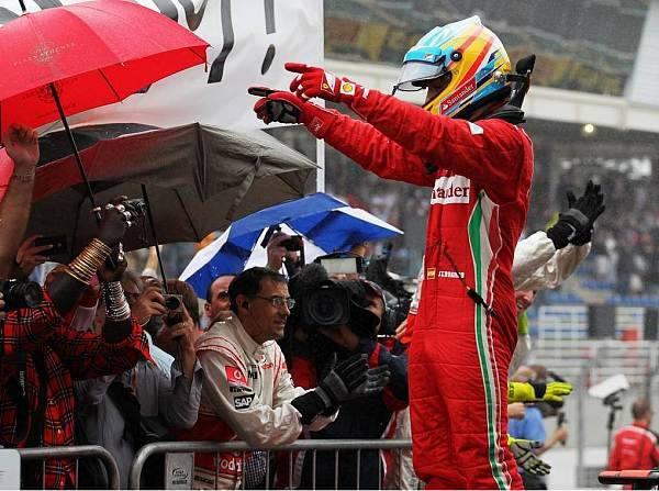 Foto zur News: Alonso: "Bin stolz"