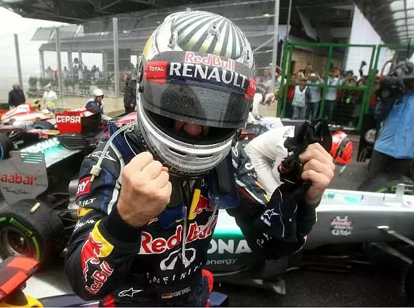 Sebastian Vettel Foto zur News: Bundeskanzlerin Merkel gratuliert Vettel