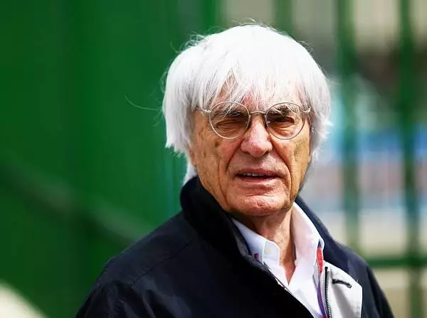 Foto zur News: Ecclestone an Wodka- und Telefon-Deals interessiert