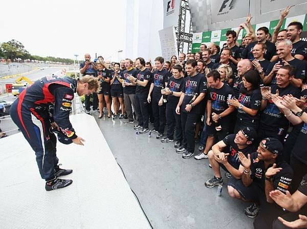 Foto zur News: Vettel: "Bin in einer sehr, sehr glücklichen Position"