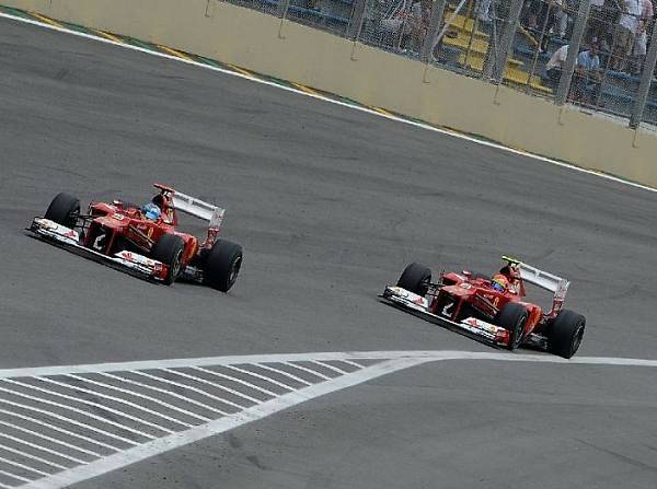 Foto zur News: Ferrari sicher: Red Bull setzt voll auf Vettel