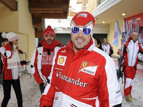 Foto zur News: Glücklicher Alonso sieht Hamilton als stärksten Rivalen