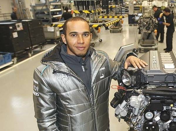 Foto zur News: Mercedes-Motoren ein Grund für Hamiltons Wechsel