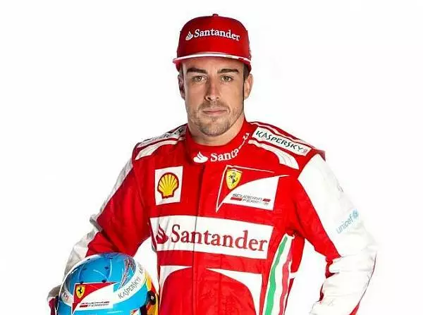 Fernando Alonso Foto zur News: Alonso: "Das Auto wirkt mehr aus einem Guss"