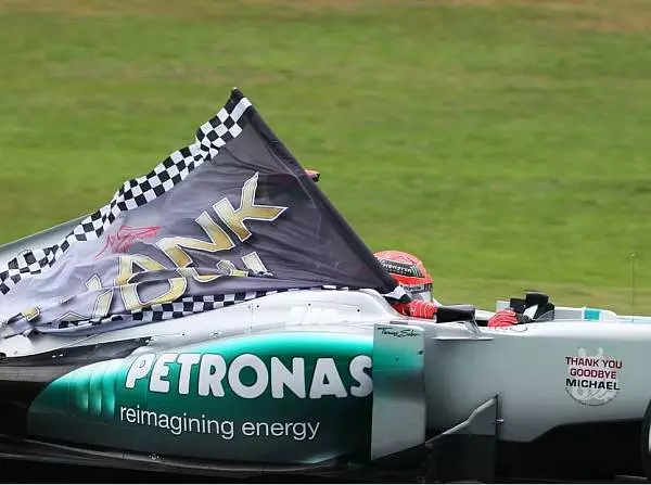 Michael Schumacher Foto zur News: Daimler: Schumacher bleibt
