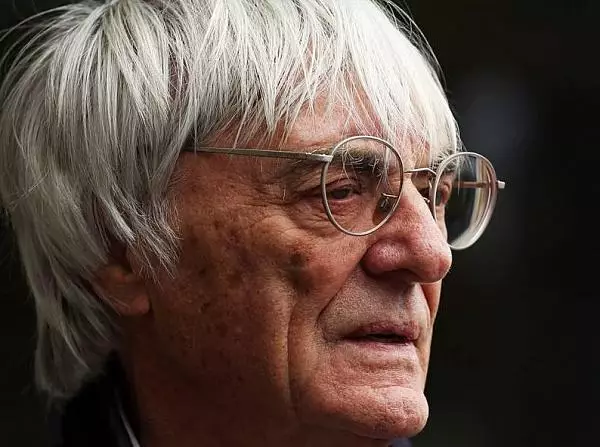 Bernie Ecclestone (Formel-1-Chef) Foto zur News: CVC bereitet F1-Börsengang vor