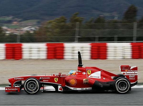 Foto zur News: Alonso: "Potenzial des Autos ist da"