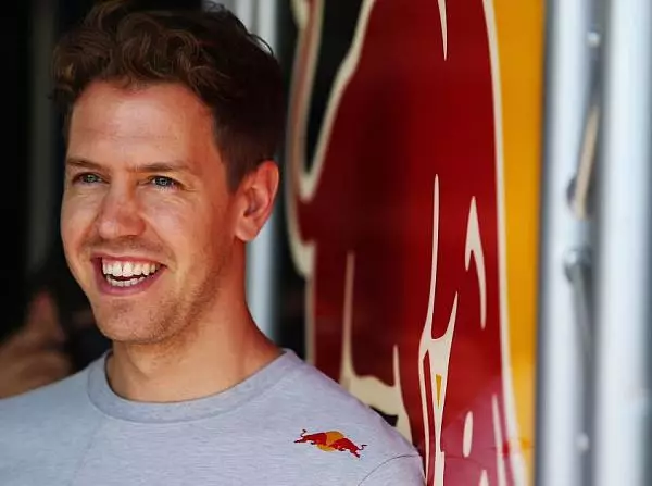 Foto zur News: Weltmeister Vettel: "Eine großartige Saison"